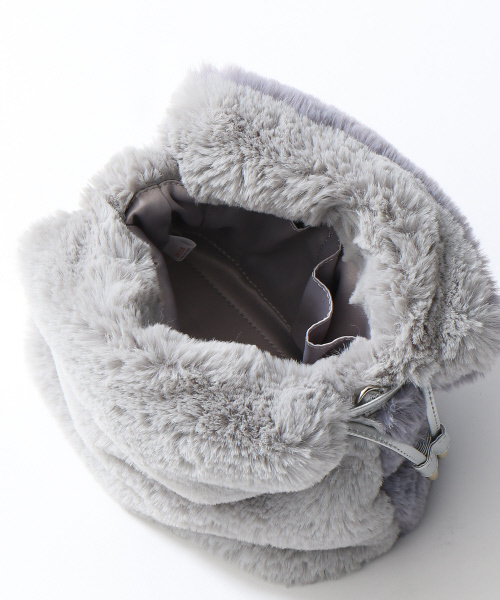 interstaple（インターステイプル）の「【WEB別注】ファー巾着（ショルダーバッグ・レディース・ワインレッド/グレー/ネイビー・FREE）」の11枚目の写真