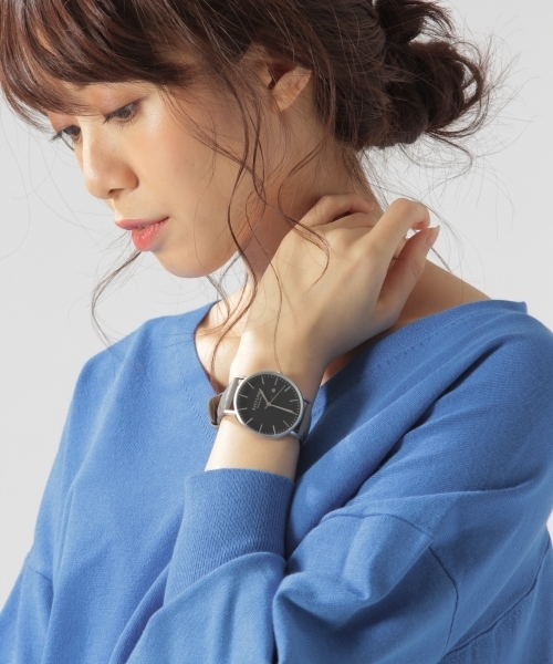 BAYFLOW(ベイフロー)の「BAYFLOW/フラットラウンドウォッチ 18SS(アナログ腕時計・レディース・ブラック/グレー/ブラウン/ベージュ・FREE)」の7枚目の写真