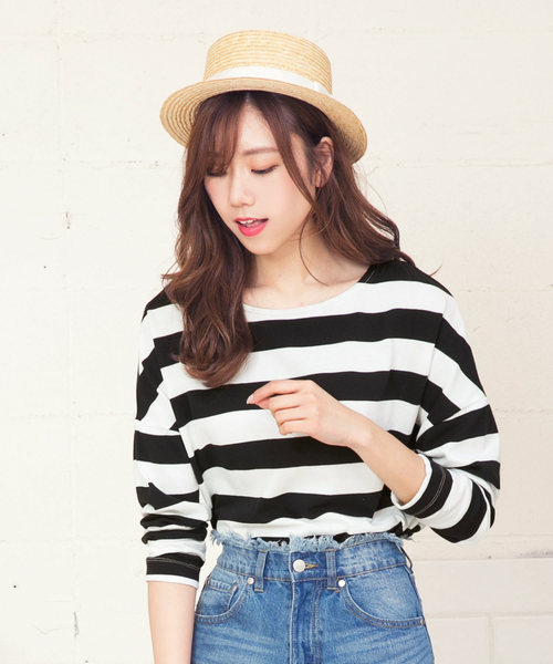 KOBE LETTUCE（コウベレタス）の「綿100%ドロップショルダー長袖ボーダーカットソーロンT（Tシャツ/カットソー・レディース・ブラック/ベージュ/ネイビー/グレー/レッド/ブラック系その他/ブルー系その他/ブラック系その他2・FREE）」の4枚目の写真