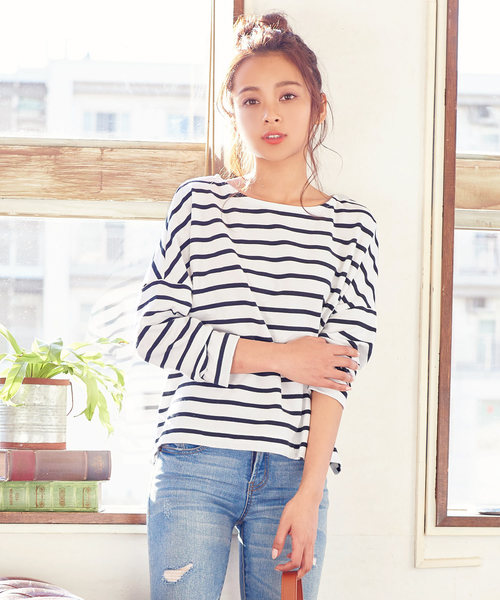 KOBE LETTUCE（コウベレタス）の「綿100%ドロップショルダー長袖ボーダーカットソーロンT（Tシャツ/カットソー・レディース・ブラック/ベージュ/ネイビー/グレー/レッド/ブラック系その他/ブルー系その他/ブラック系その他2・FREE）」の10枚目の写真