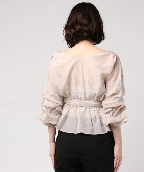 laboratory work（ラボラトリーワーク）の「ラッフルショートスリーブカシュクールシャツ（シャツ/ブラウス・レディース・ブラック/オフホワイト/グレイッシュベージュ・MEDIUM）」の5枚目の写真