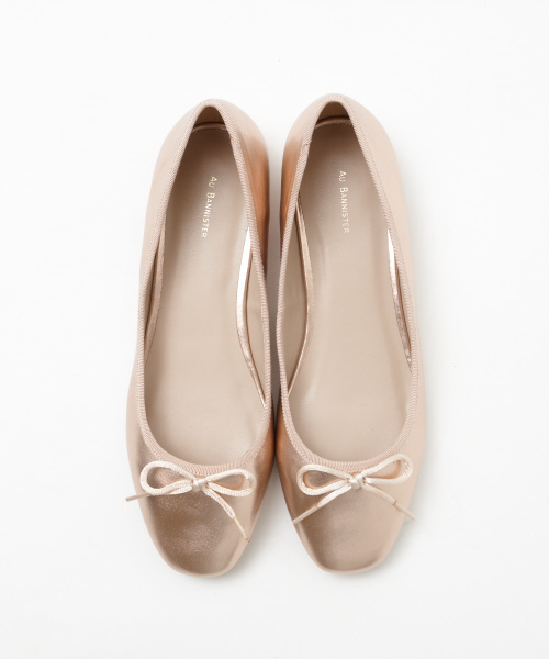 Au BANNISTER（オゥバニスター）の「【WEB別注】スクエアトゥバレエパンプス（パンプス・レディース・ブラック/ホワイト/シャンパン/シルバー・35/36/37/38/39）」の4枚目の写真