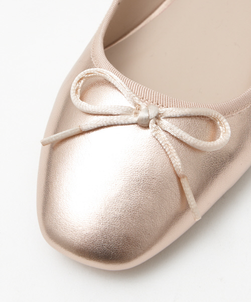 Au BANNISTER（オゥバニスター）の「【WEB別注】スクエアトゥバレエパンプス（パンプス・レディース・ブラック/ホワイト/シャンパン/シルバー・35/36/37/38/39）」の10枚目の写真