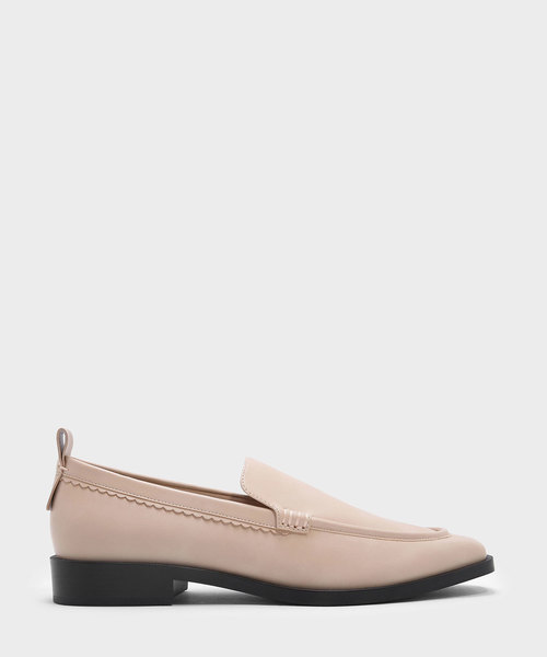 CHARLES & KEITH（チャールズ & キース）の「アーモンドトゥローファー / ALMOND TOE LOAFERS（ローファー・レディース・ベージュ/ピンク・23cm/23.5cm/24.5cm/25cm）」の2枚目の写真