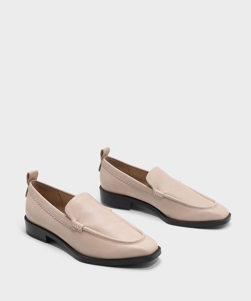 CHARLES & KEITH（チャールズ & キース）の「アーモンドトゥローファー / ALMOND TOE LOAFERS（ローファー・レディース・ベージュ/ピンク・23cm/23.5cm/24.5cm/25cm）」の10枚目の写真