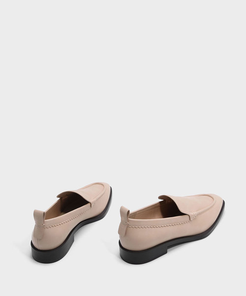 CHARLES & KEITH（チャールズ & キース）の「アーモンドトゥローファー / ALMOND TOE LOAFERS（ローファー・レディース・ベージュ/ピンク・23cm/23.5cm/24.5cm/25cm）」の11枚目の写真