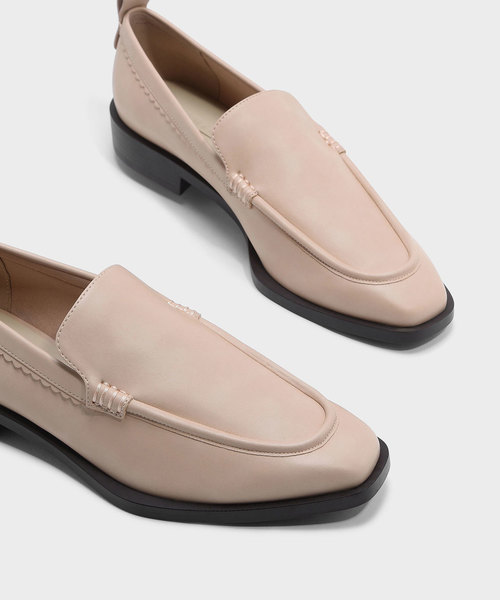 CHARLES & KEITH（チャールズ & キース）の「アーモンドトゥローファー / ALMOND TOE LOAFERS（ローファー・レディース・ベージュ/ピンク・23cm/23.5cm/24.5cm/25cm）」の12枚目の写真