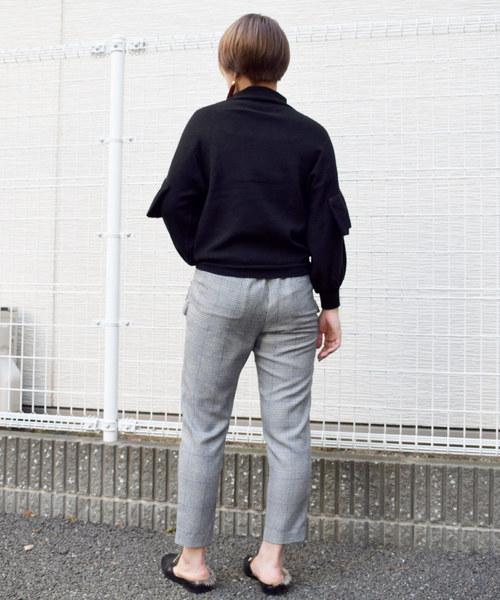HERENCIA（ヘレンチア）の「ポケット口フリルパンツ（その他