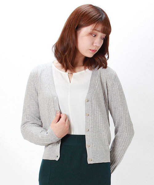 TRUDEA(トルディア)の「リブVネックカーディガン(カーディガン/ボレロ・レディース・グレー/ブラウン/ベージュ/ネイビー/サックスブルー/ワインレッド・MEDIUM/LARGE)」の2枚目の写真