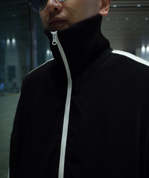 AFYF(エーエフワイエフ)の「【ビッグシルエット】AFYF 2018 POLY OVERSIZE TRACK JKT(その他アウター・メンズ・ホワイト/ブラック・FREE)」の3枚目の写真