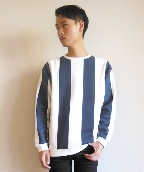 WHO'S WHO gallery（フーズフーギャラリー）の「ストライプスウェット（スウェット・メンズ・ネイビー/その他・MEDIUM/LARGE）」の2枚目の写真