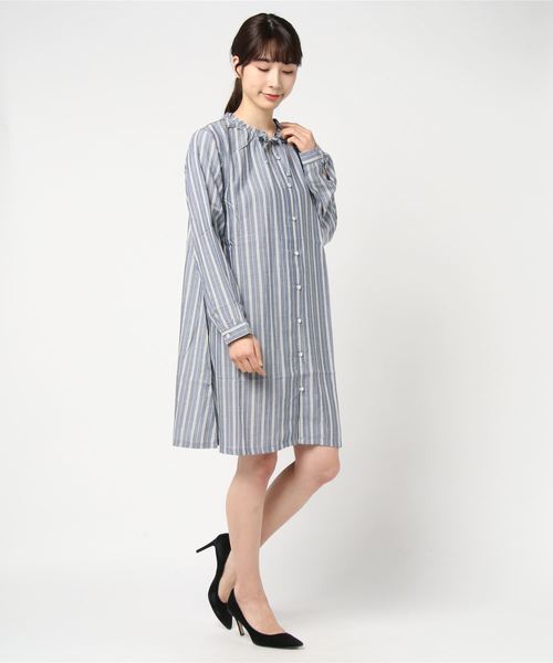 EVLOVE(イヴロヴ)の「『EVLOVE(イヴロヴ)』フリルカラーレーヨンシャツワンピース(シャツワンピース・レディース・グレー/ブルー・13号/15号)」の5枚目の写真