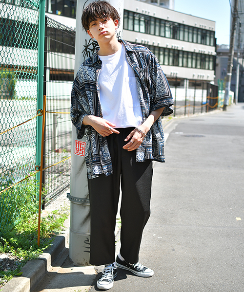 kutir（クティール）の「【ウルトラルーズシルエット】バンダナ柄シャツ（シャツ/ブラウス・メンズ・ホワイト系その他/ブラック系その他/ベージュ系その他・M/L）」の7枚目の写真