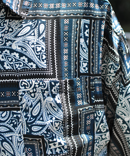 kutir（クティール）の「【ウルトラルーズシルエット】バンダナ柄シャツ（シャツ/ブラウス・メンズ・ホワイト系その他/ブラック系その他/ベージュ系その他・M/L）」の13枚目の写真