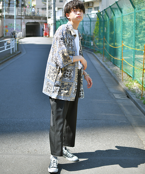 kutir（クティール）の「【ウルトラルーズシルエット】バンダナ柄シャツ（シャツ/ブラウス・メンズ・ホワイト系その他/ブラック系その他/ベージュ系その他・M/L）」の21枚目の写真