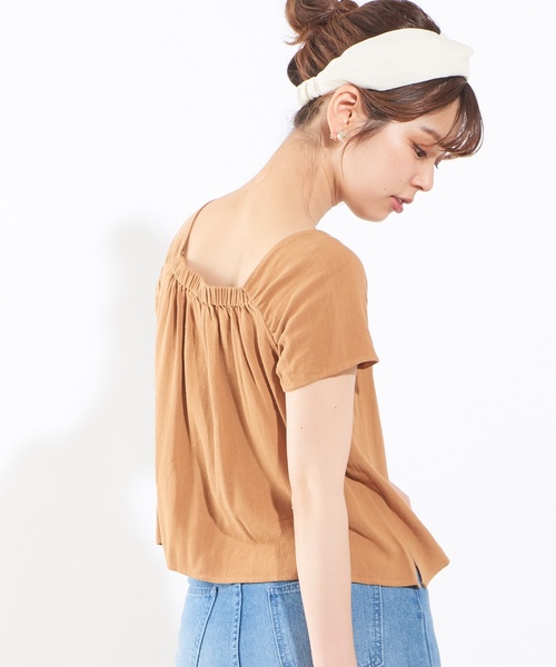 natural couture(ナチュラルクチュール)の「フロント釦ギャザー袖ブラウス(シャツ/ブラウス・レディース・ミント/キャメル/ストライプ/ライトベージュ・FREE)」の13枚目の写真