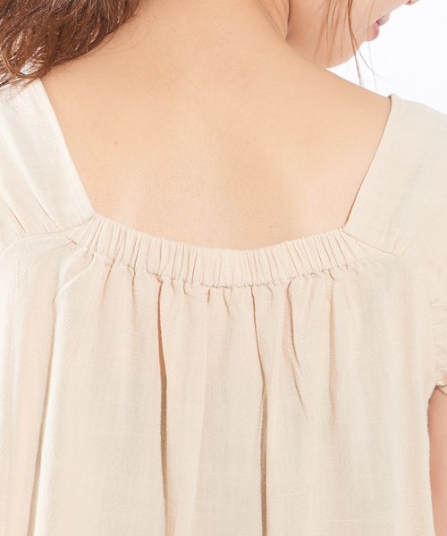 natural couture(ナチュラルクチュール)の「フロント釦ギャザー袖ブラウス(シャツ/ブラウス・レディース・ミント/キャメル/ストライプ/ライトベージュ・FREE)」の17枚目の写真