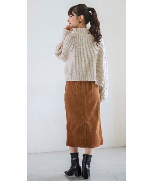 GeeRA(ジーラ)の「コーデュロイポケット付タイトスカート(スカート・レディース・オフホワイト/キャメル・MEDIUM/LARGE/X-LARGE)」の4枚目の写真