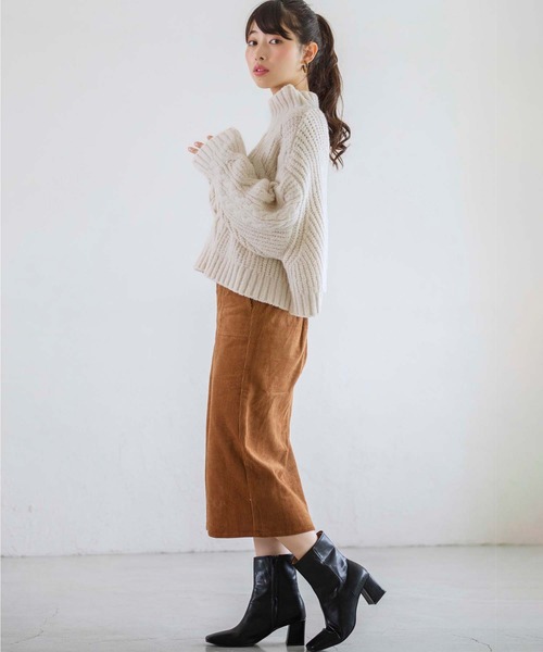 GeeRA(ジーラ)の「コーデュロイポケット付タイトスカート(スカート・レディース・オフホワイト/キャメル・MEDIUM/LARGE/X-LARGE)」の5枚目の写真