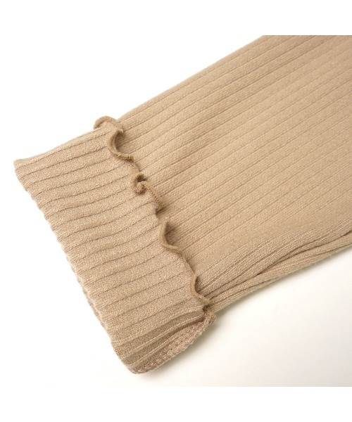 flower（フラワー）の「ディープネックトップ（Tシャツ/カットソー・レディース・ホワイト/グレー/ベージュ/アイボリー/ブラック・FREE）」の9枚目の写真