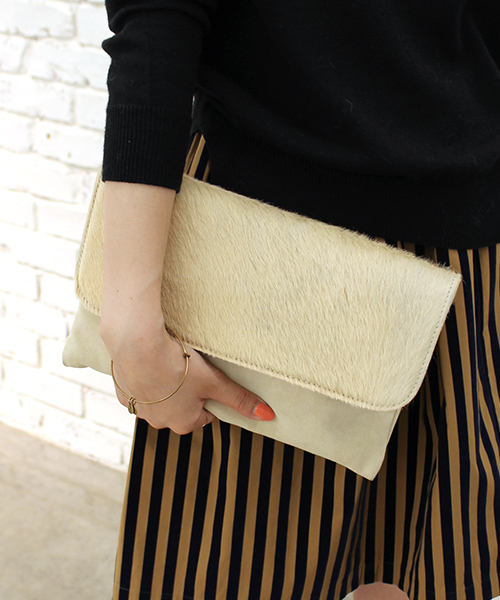 DouDou（ドゥドゥ）の「【Viflan】ハラコクラッチ（クラッチバッグ・レディース・ピンク/ホワイト/グリーン/ベージュ・FREE）」の3枚目の写真