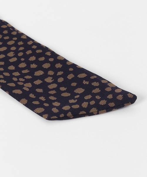 SMELLY（スメリー）の「プリントロングスカーフ∴（バンダナ/スカーフ・レディース・ブラック/ベージュ/ネイビー/グレー/ピンク/アイボリー/ライトブラウン・-）」の9枚目の写真