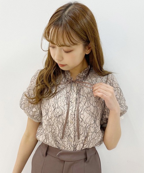 one after another NICE CLAUP（ワンアフターアナザーナイスクラップ）の「レースボウタイブラウス（シャツ/ブラウス・レディース・アイボリー/ブルーグレー/ピンクベージュ・FREE）」の4枚目の写真