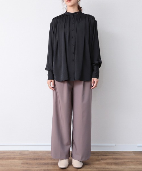 reca（レカ）の「ポプリンギャザーブラウス（シャツ/ブラウス・レディース・ブラック/グレイッシュベージュ・M）」の9枚目の写真