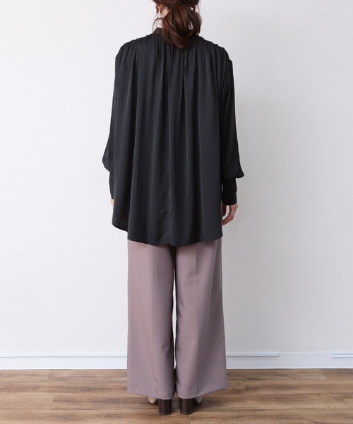 reca（レカ）の「ポプリンギャザーブラウス（シャツ/ブラウス・レディース・ブラック/グレイッシュベージュ・M）」の11枚目の写真