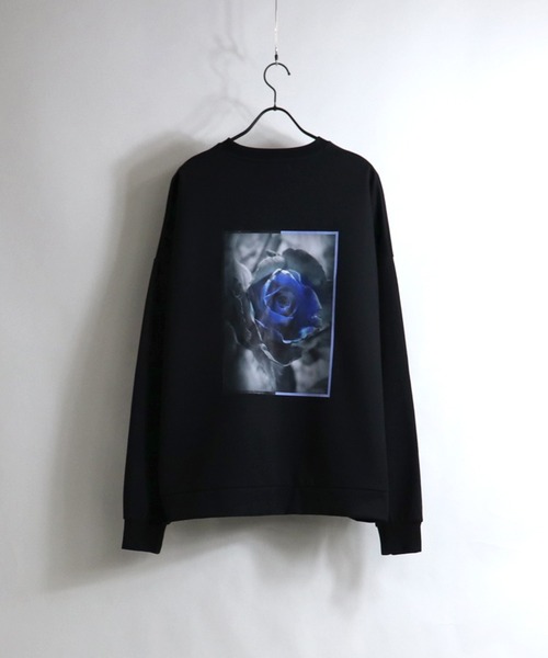 Confirm（コンファーム）の「Confirm / コンファーム 薔薇バックプリントビッグスウェット（スウェット・メンズ・ブラック系その他/ホワイト系その他/ブラック/ホワイト・L/M）」の3枚目の写真