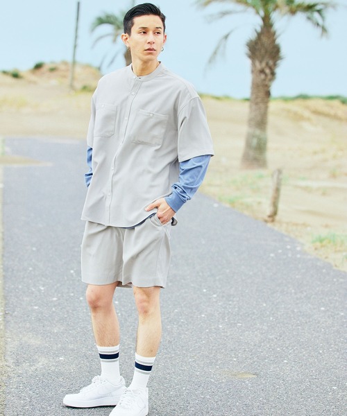 BARK MANHATTAN(バークマンハッタン)の「【セットアップ】テックリネン バンドカラーワーク半袖シャツ&バルーンショーツ(セットアップ・メンズ・ベージュ/オリーブ/グレー系その他/ブルー系その他/パープル系その他/ブラック/ホワイト/ネイビー・M/L)」の3枚目の写真