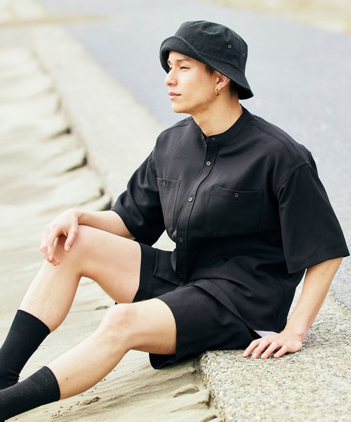 BARK MANHATTAN(バークマンハッタン)の「【セットアップ】テックリネン バンドカラーワーク半袖シャツ&バルーンショーツ(セットアップ・メンズ・ベージュ/オリーブ/グレー系その他/ブルー系その他/パープル系その他/ブラック/ホワイト/ネイビー・M/L)」の2枚目の写真