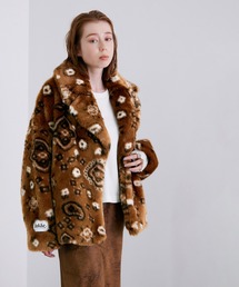 MADEMOISELLE ROPE'（マドモアゼル ロペ）の「リバーウールマント