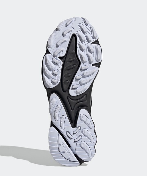 adidas（アディダス）の「オズウィーゴ フリップシールド [OZWEEGO Flipshield] アディダスオリジナルス（スニーカー・メンズ・ダークグレー・29.0cm/23.5cm/24.0cm/28.5cm/25.0cm/23.0cm/22.5cm/27.0cm/26.0cm/27.5cm/24.5cm/28.0cm/25.5cm/26.5cm）」の8枚目の写真