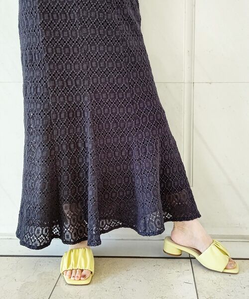 grove（グローブ）の「◆【WEB限定カラーあり】ふんわりギャザーミュール40（サンダル・レディース・ブラック/サックスブルー/アイボリー/イエロー系その他/ライトベージュ/ブラウン系8/グリーン系5/パープル系1・35/45/25）」の17枚目の写真