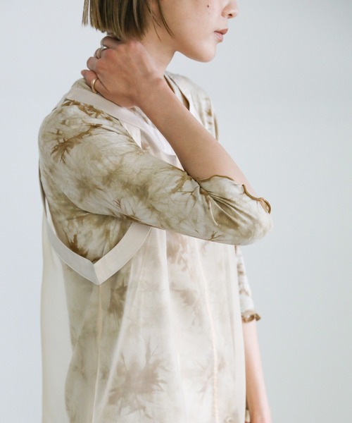 select MOCA(セレクトモカ)の「2021 SS タイダイ柄七分袖メロートップス(Tシャツ/カットソー・レディース・ブラウン/グレー/ライトベージュ・FREE)」の3枚目の写真