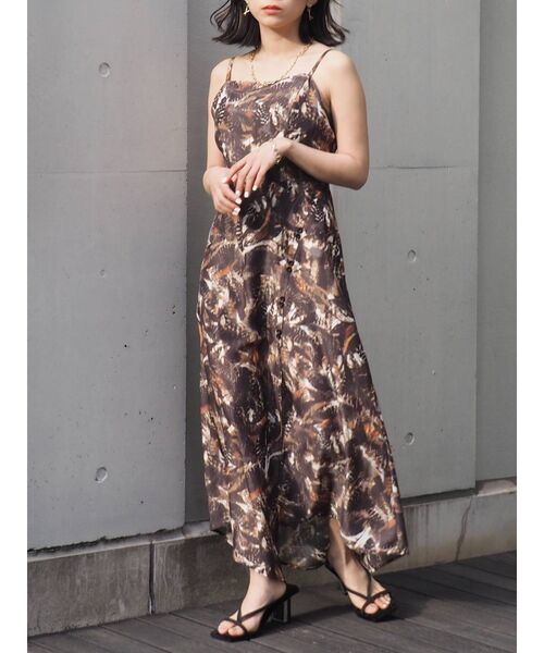 EVRIS（エヴリス）の「トングクリアヒールサンダル（サンダル・レディース・ブラック/ブラウン/イエロー・LARGE/SMALL/MEDIUM）」の12枚目の写真