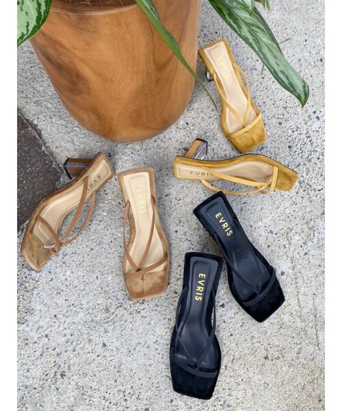 EVRIS（エヴリス）の「トングクリアヒールサンダル（サンダル・レディース・ブラック/ブラウン/イエロー・LARGE/SMALL/MEDIUM）」の22枚目の写真