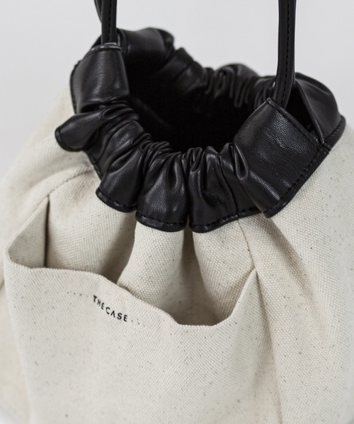 the case（ザケース）の「RIVERSIBLE PURSE SHOULDER（ショルダーバッグ・レディース・アイボリー/ブラック・FREE）」の16枚目の写真