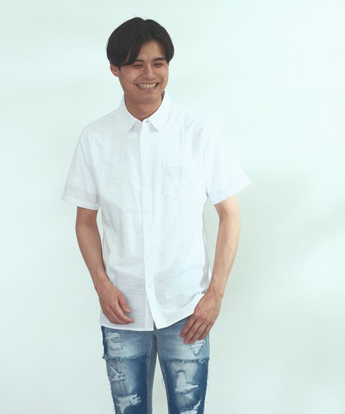 Blue Standard (ブルースタンダード)の「【BLUE STANDARD】しゃり感 涼しい フレンチオーガニックリネンミックス刷毛目半袖シャツ(シャツ/ブラウス・メンズ・ホワイト/グレー/サックスブルー/ブルー・MEDIUM/LARGE/X-LARGE)」の2枚目の写真