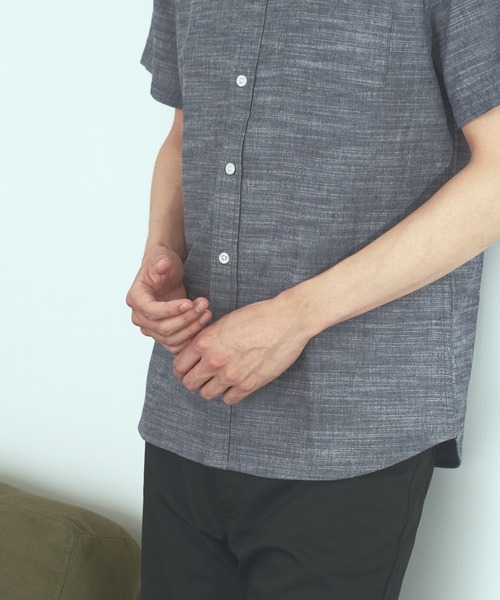 Blue Standard (ブルースタンダード)の「【BLUE STANDARD】しゃり感 涼しい フレンチオーガニックリネンミックス刷毛目半袖シャツ(シャツ/ブラウス・メンズ・ホワイト/グレー/サックスブルー/ブルー・MEDIUM/LARGE/X-LARGE)」の7枚目の写真