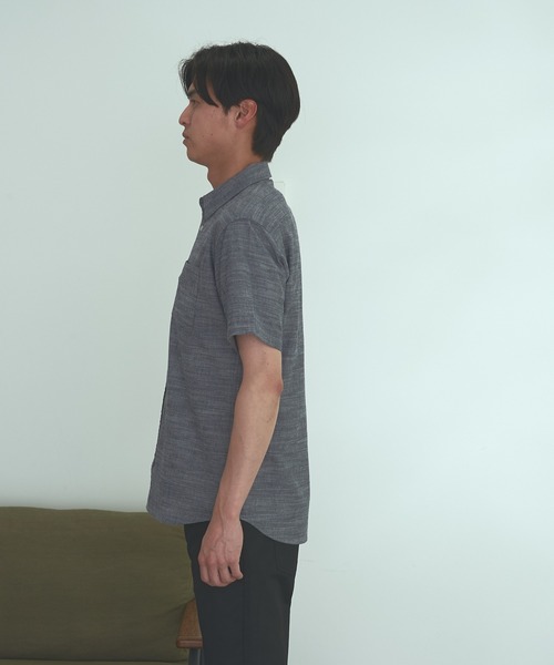 Blue Standard (ブルースタンダード)の「【BLUE STANDARD】しゃり感 涼しい フレンチオーガニックリネンミックス刷毛目半袖シャツ(シャツ/ブラウス・メンズ・ホワイト/グレー/サックスブルー/ブルー・MEDIUM/LARGE/X-LARGE)」の22枚目の写真