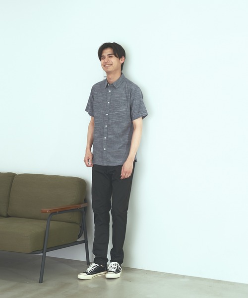 Blue Standard (ブルースタンダード)の「【BLUE STANDARD】しゃり感 涼しい フレンチオーガニックリネンミックス刷毛目半袖シャツ(シャツ/ブラウス・メンズ・ホワイト/グレー/サックスブルー/ブルー・MEDIUM/LARGE/X-LARGE)」の6枚目の写真
