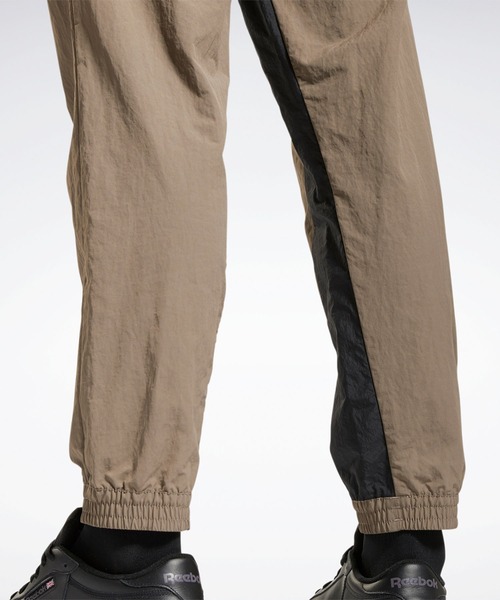 Reebok(リーボック)の「eightyone ウーブン パンツ / Woven Pants(その他パンツ・メンズ・ブラック/ライトブラウン・XX-LARGE/SMALL/X-LARGE/XXX-LARGE/LARGE/MEDIUM)」の6枚目の写真