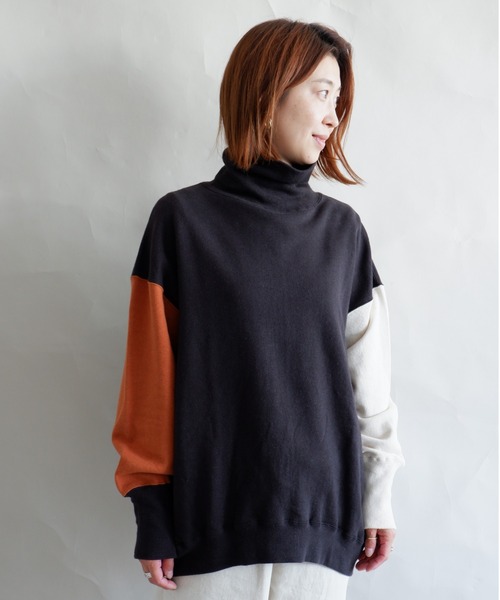 MANASTASH（マナスタッシュ）の「MANASTASH/マナスタッシュ　W's SWEAT BULKY NECK　ウィメンズ　スウェット　バルキーネック　タートルネック（スウェット・レディース・ナチュラル/ブラック/マルチ/テラコッタ・MEDIUM）」の4枚目の写真
