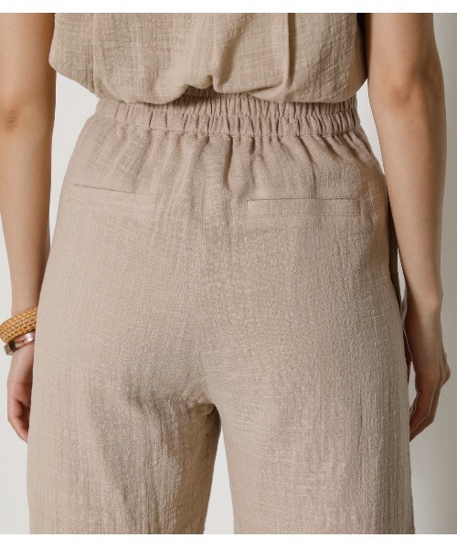 AZUL by moussy（アズールバイマウジー）の「RELAX WIDE PANTS（その他パンツ・レディース・サックスブルー/ブラック/ライトベージュ・SMALL/MEDIUM）」の7枚目の写真