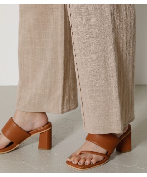 AZUL by moussy（アズールバイマウジー）の「RELAX WIDE PANTS（その他パンツ・レディース・サックスブルー/ブラック/ライトベージュ・SMALL/MEDIUM）」の20枚目の写真