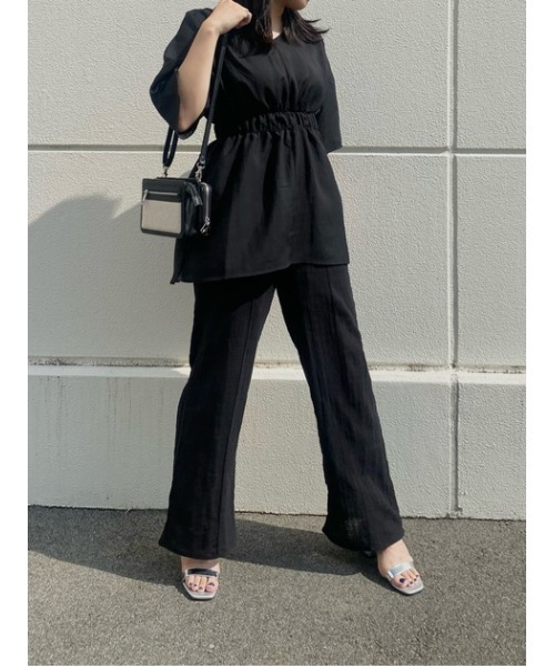 AZUL by moussy（アズールバイマウジー）の「RELAX WIDE PANTS（その他パンツ・レディース・サックスブルー/ブラック/ライトベージュ・SMALL/MEDIUM）」の13枚目の写真