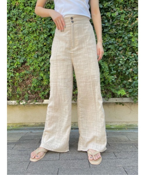 AZUL by moussy（アズールバイマウジー）の「RELAX WIDE PANTS（その他パンツ・レディース・サックスブルー/ブラック/ライトベージュ・SMALL/MEDIUM）」の16枚目の写真