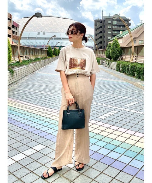 AZUL by moussy（アズールバイマウジー）の「RELAX WIDE PANTS（その他パンツ・レディース・サックスブルー/ブラック/ライトベージュ・SMALL/MEDIUM）」の11枚目の写真